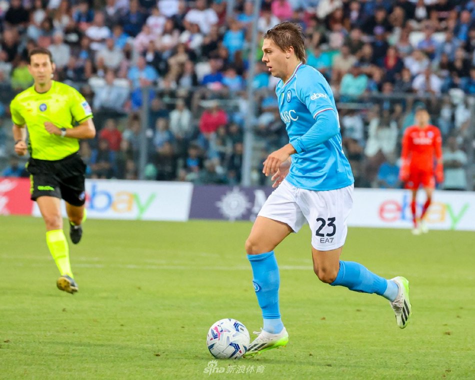 他的歌声同 他的歌声同