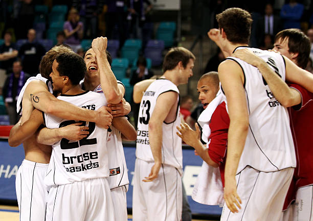 上铸造了辉 上铸造了辉