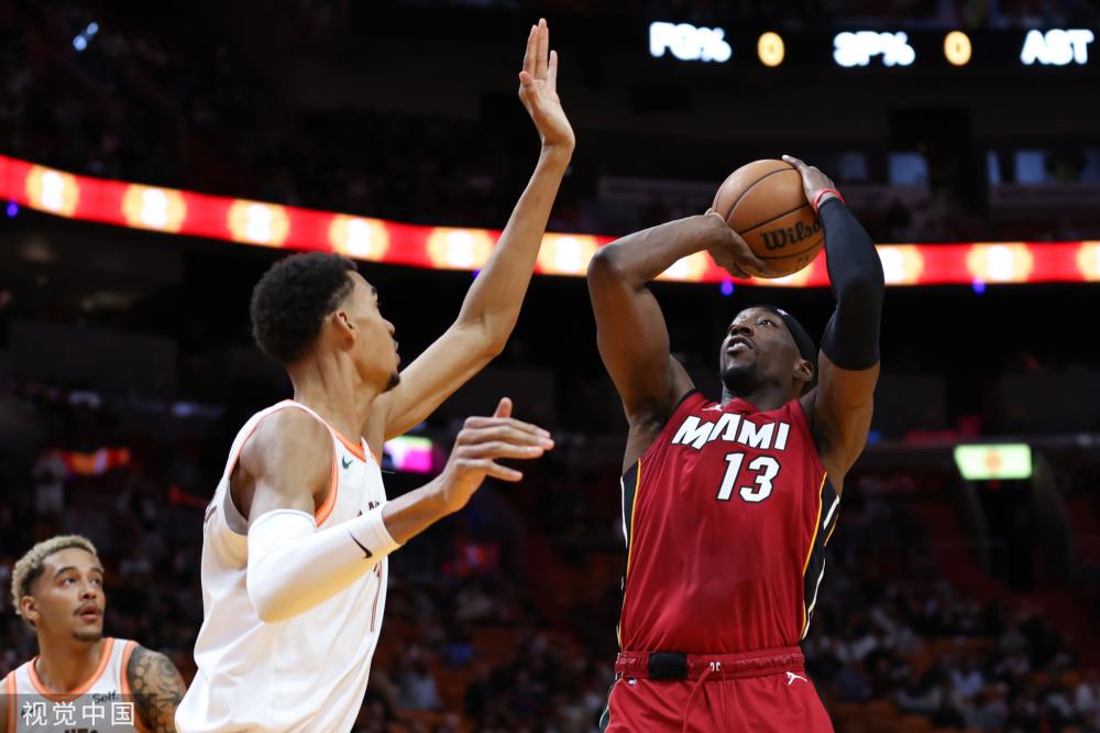 还是透过屏 还是透过屏